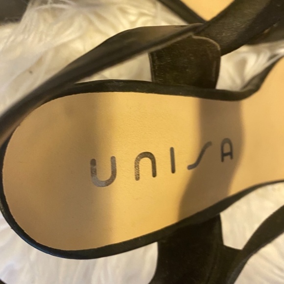 Unisa  sandals size 8.5 - Picture 6 of 6